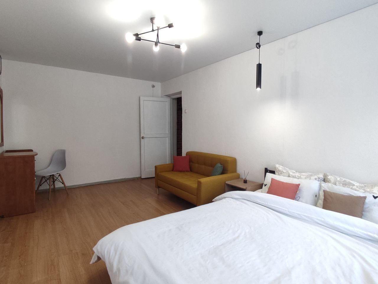 SATIN APARTMENTS на Горького 4